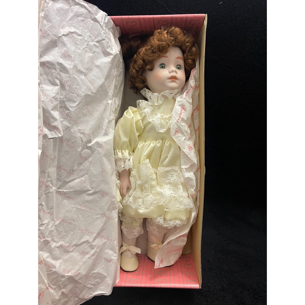 Brinn's 1991 Collectible Porcelain‎ Edition Doll 15" Barbara 2NCK-825